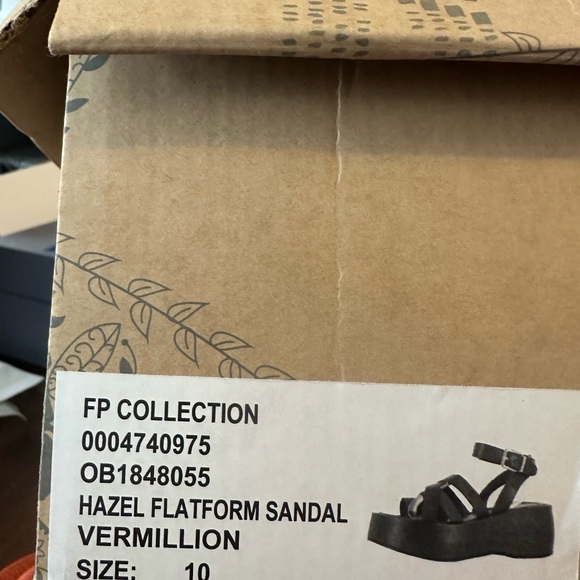 #238 ❤️ Brand new in box Free People Hazel Flatform sandals - Picture 8 of 8
